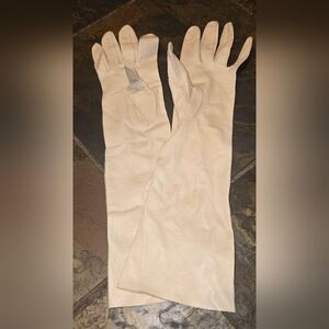 Vintage Elegant Cream Leather Gloves